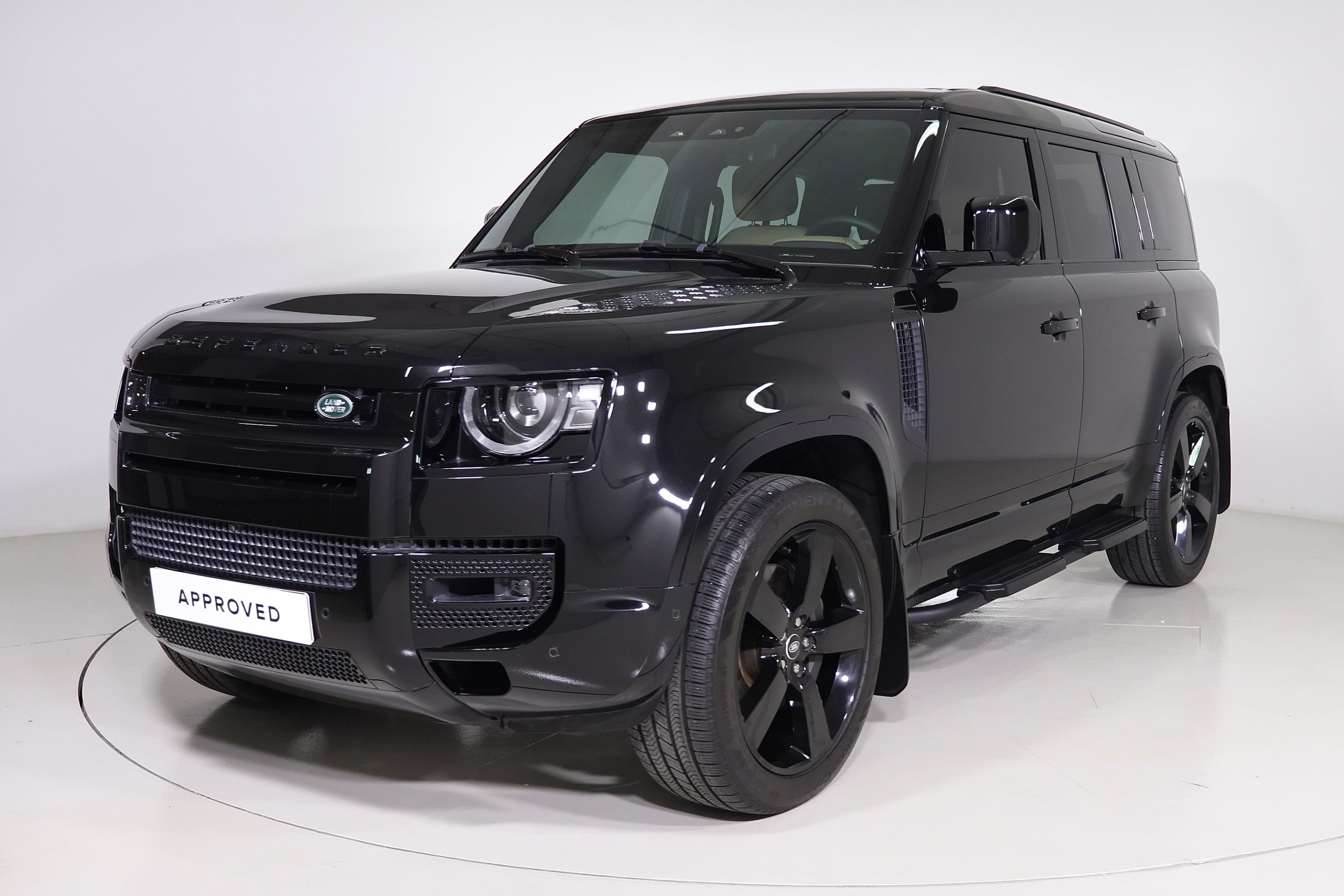 Land Rover Defender 110 Dynamic Hse P400 2025 in Bahrain