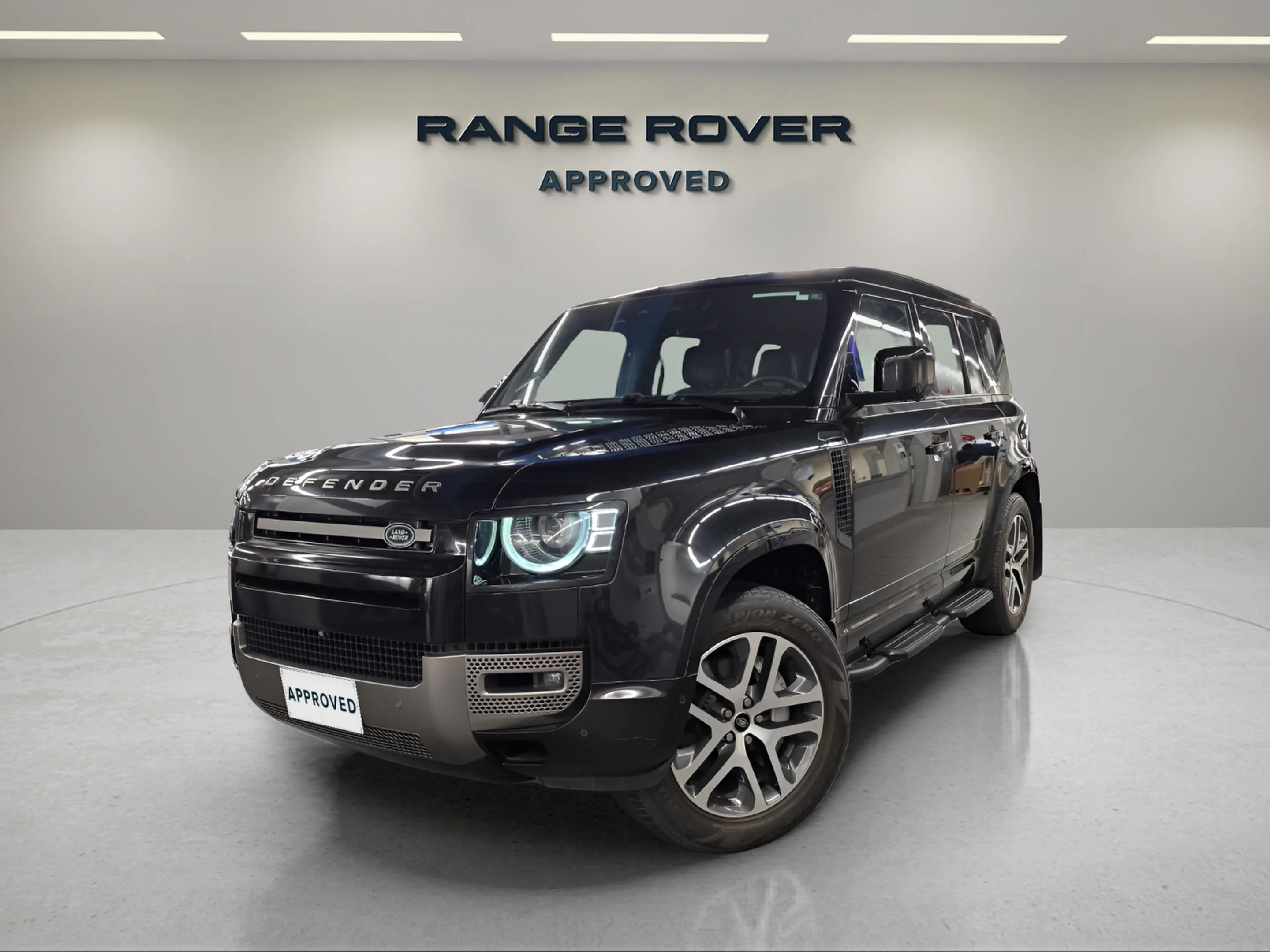Land Rover Defender 110 X-dynamic Hse 2025 in Saudi Arabia