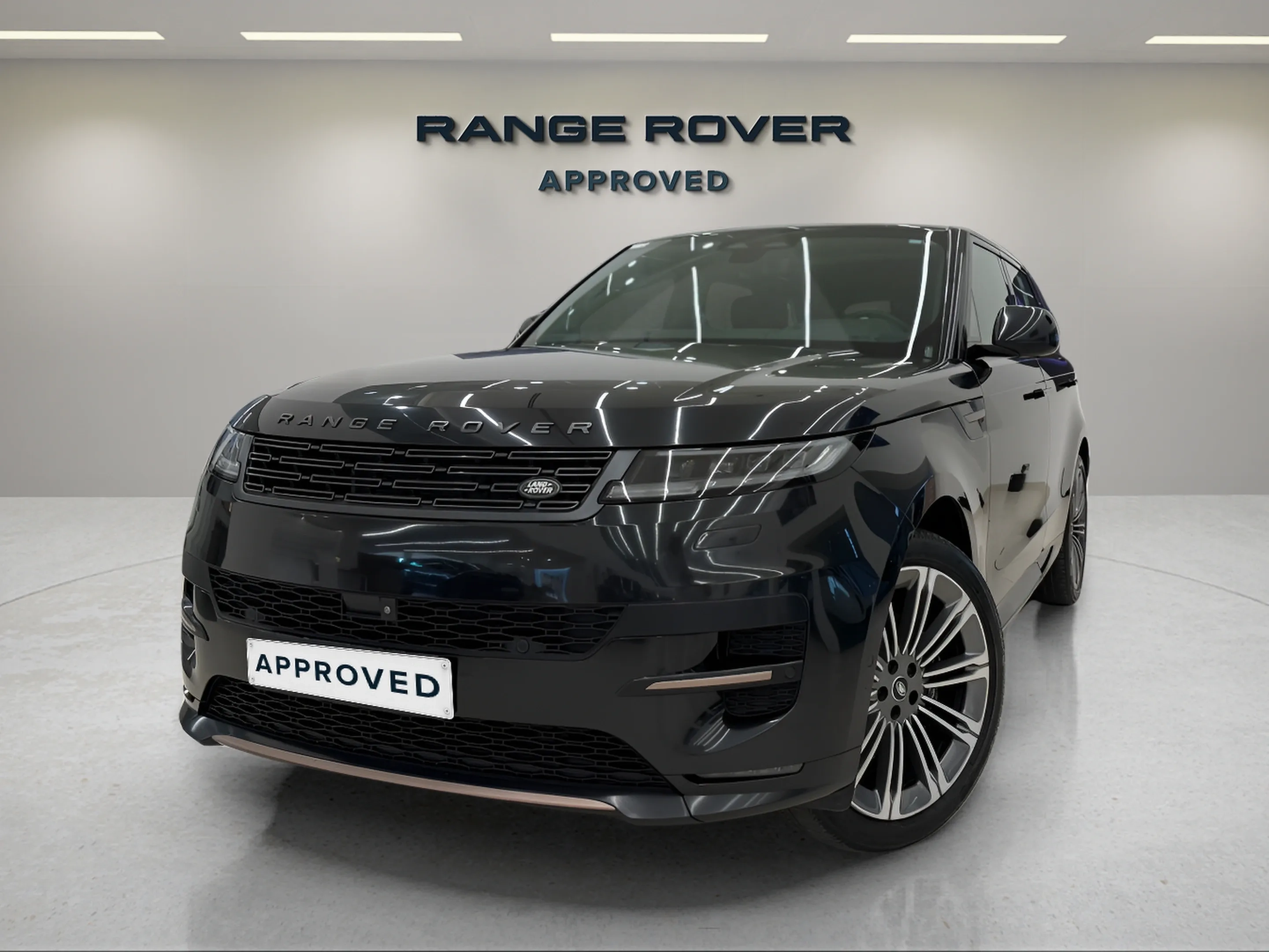 Land Rover Range Rover Sport Autobiography 2025 in Saudi Arabia