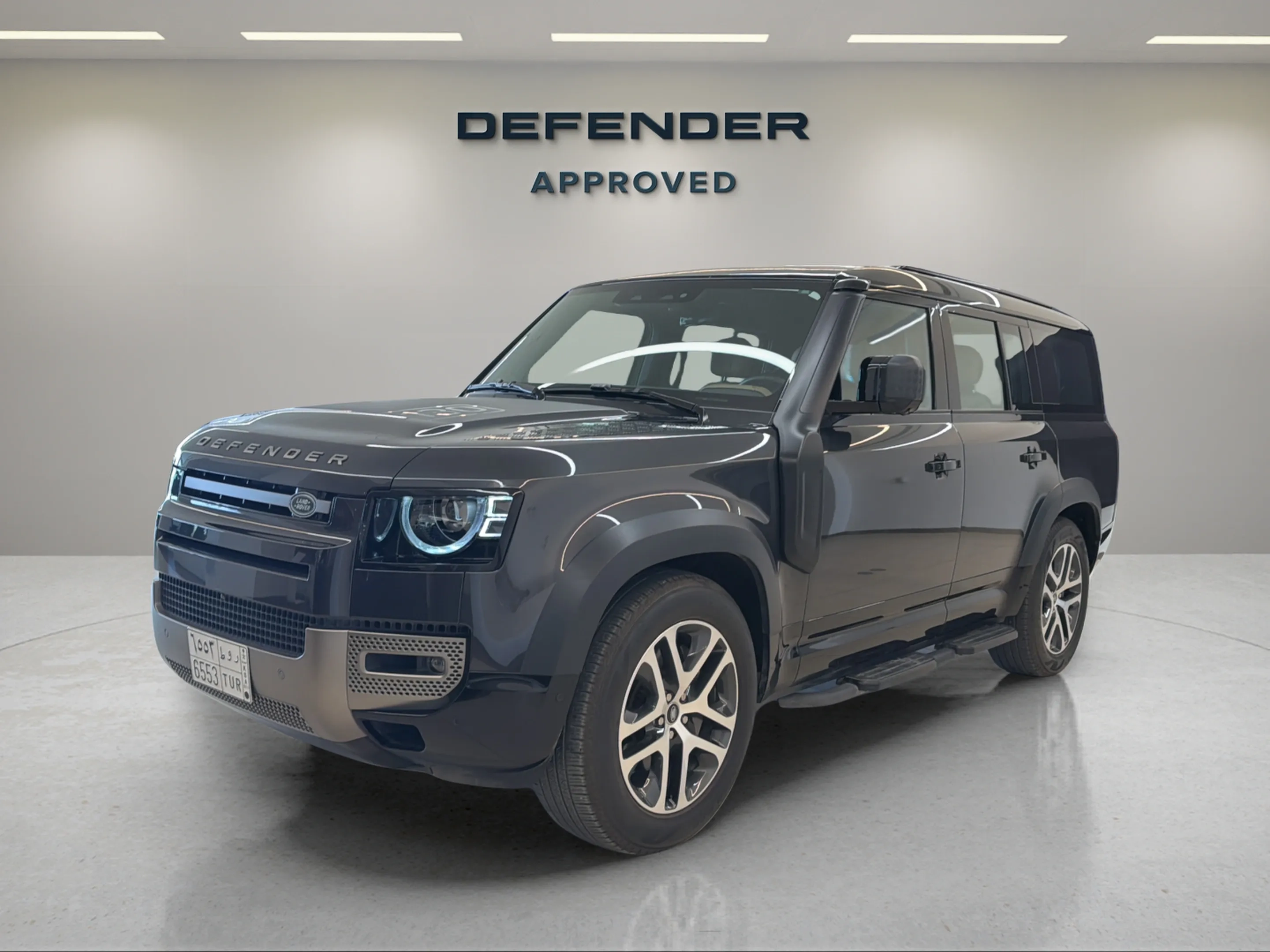 Land Rover Defender 130 X-dynamic Hse 2025 in Saudi Arabia