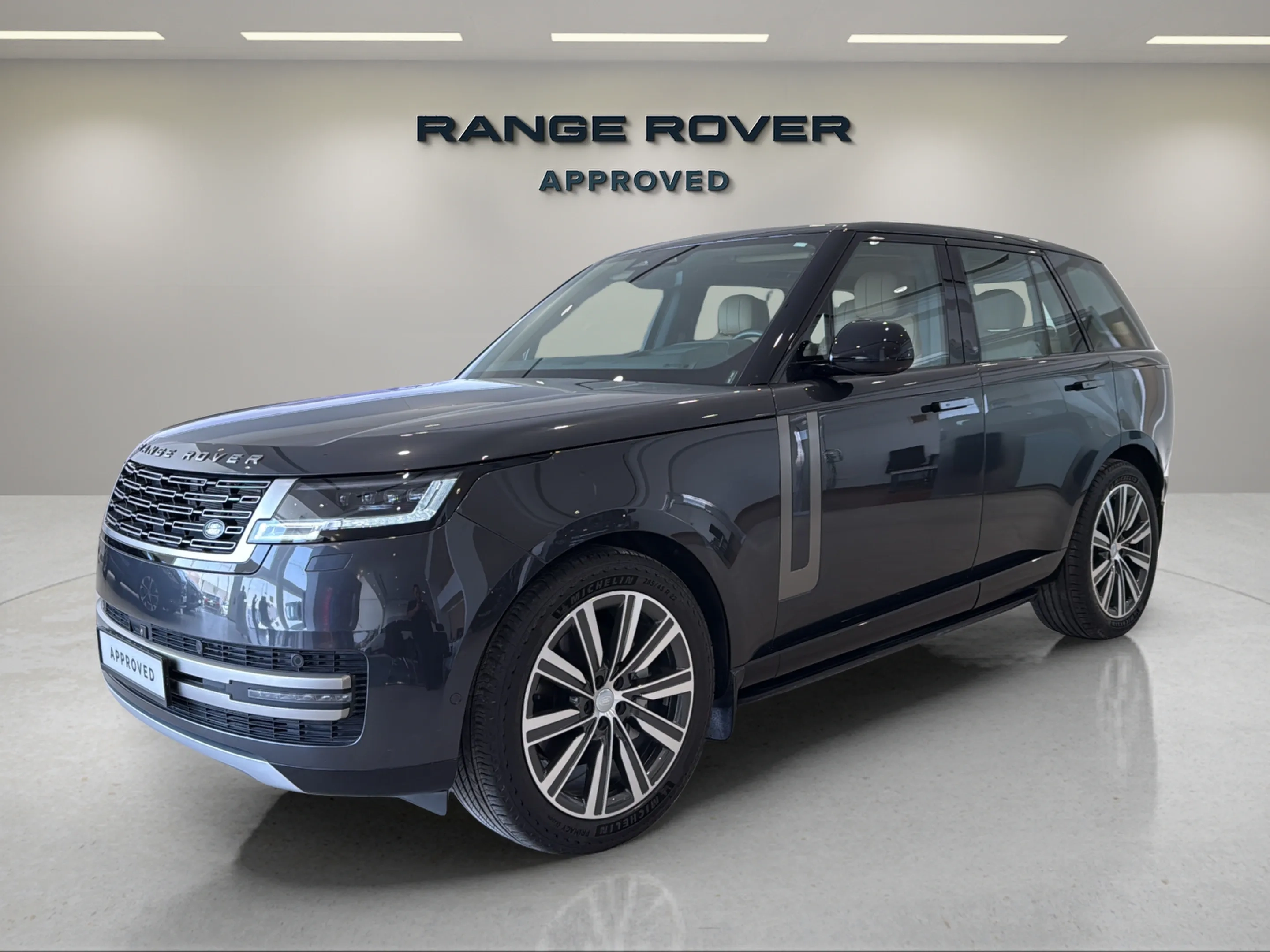 Land Rover Range Rover Hse 2025 in Saudi Arabia