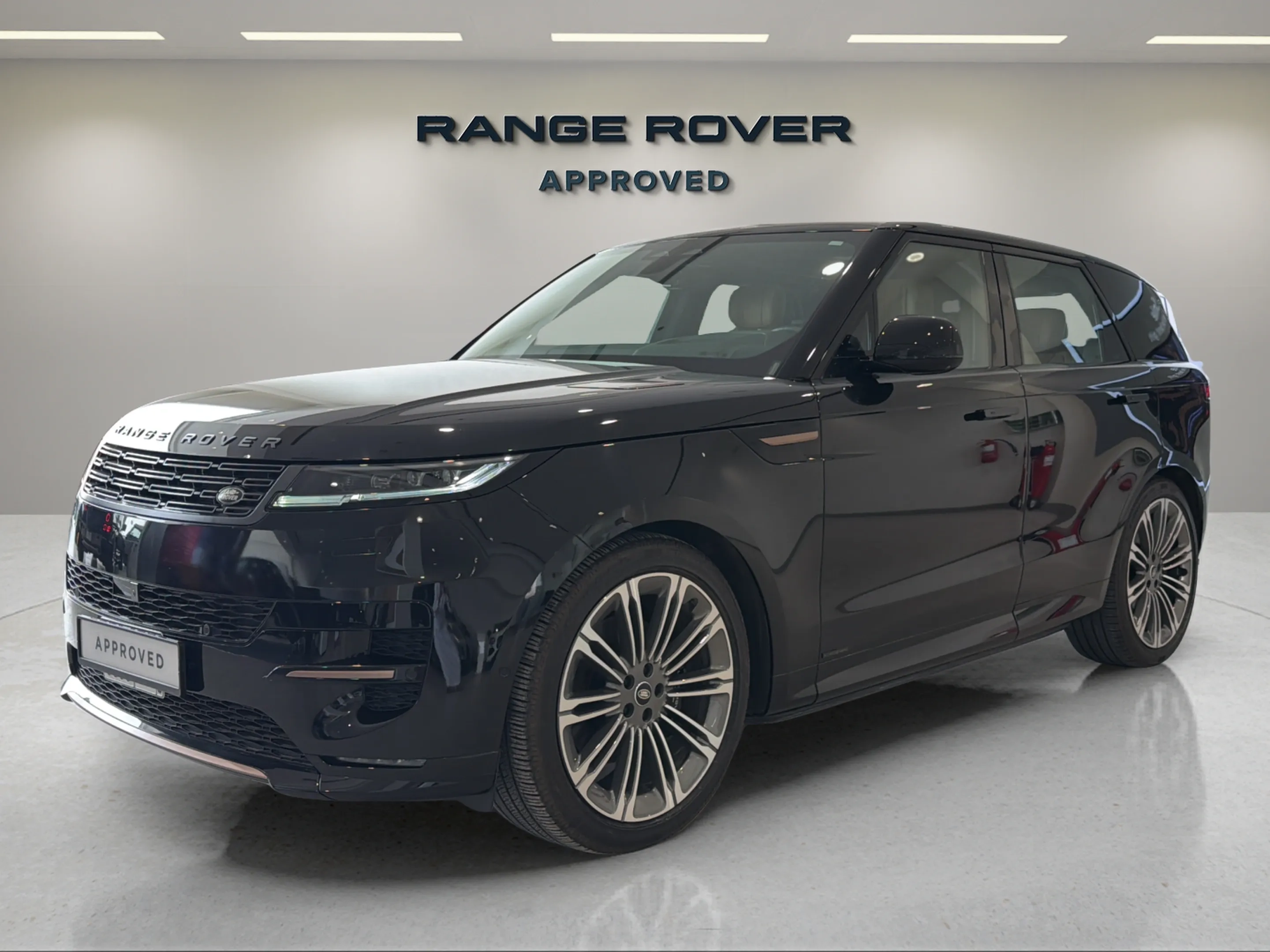 Land Rover Range Rover Sport Autobiography 2025 in Saudi Arabia