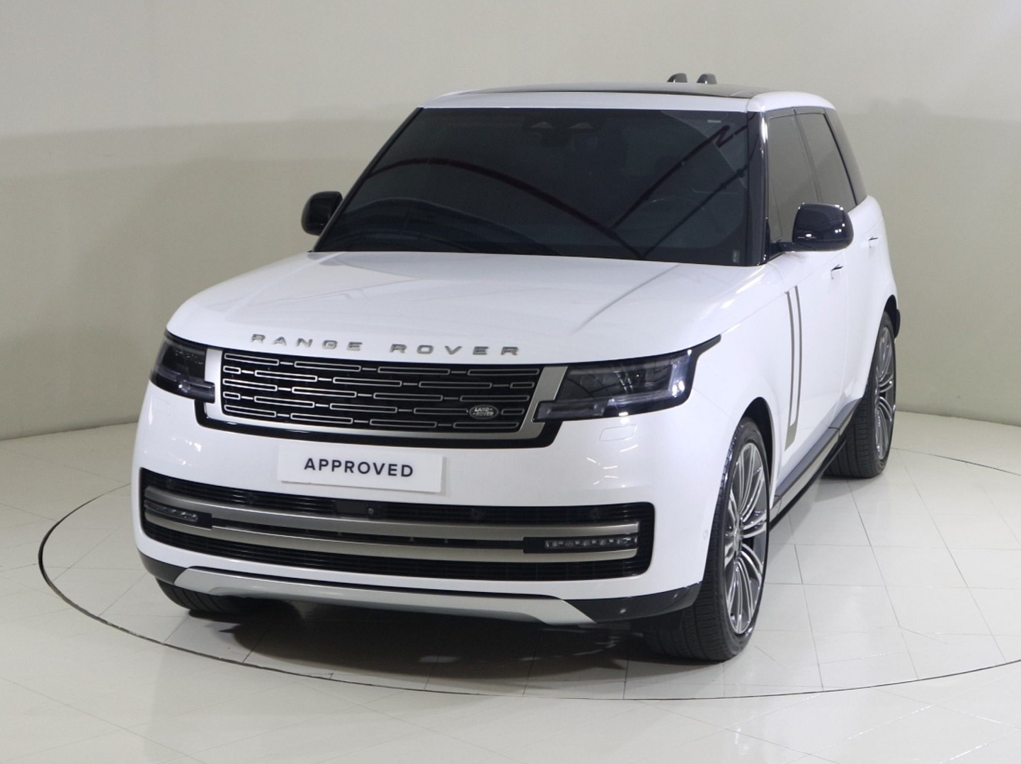 Land Rover Range Rover Hse 2024 in Uae