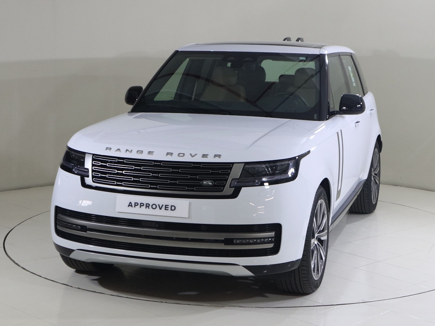 Land Rover Range Rover Core Edition P360 2026 in Uae