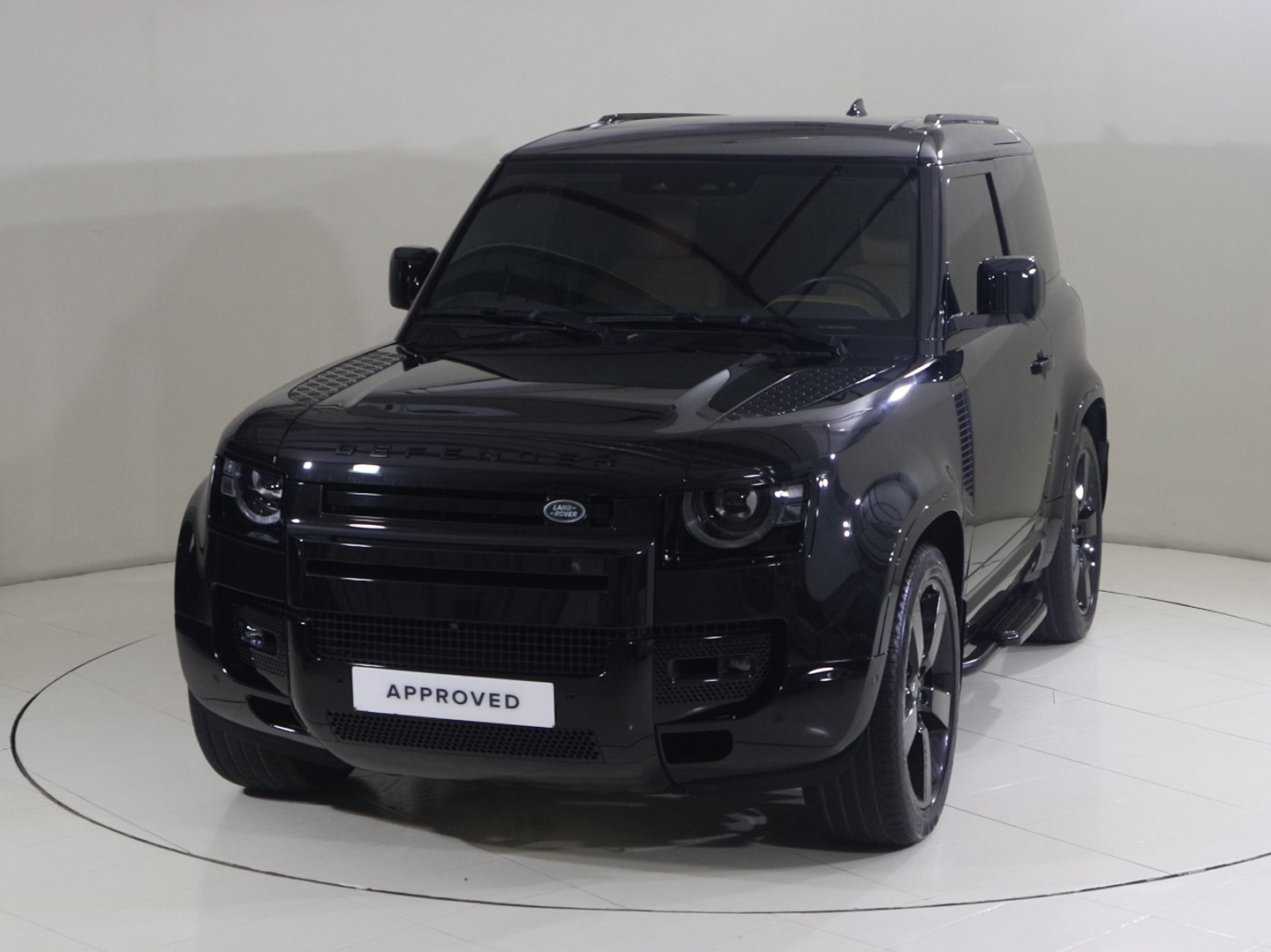 Land Rover Defender 90 Hse 2023 in Uae