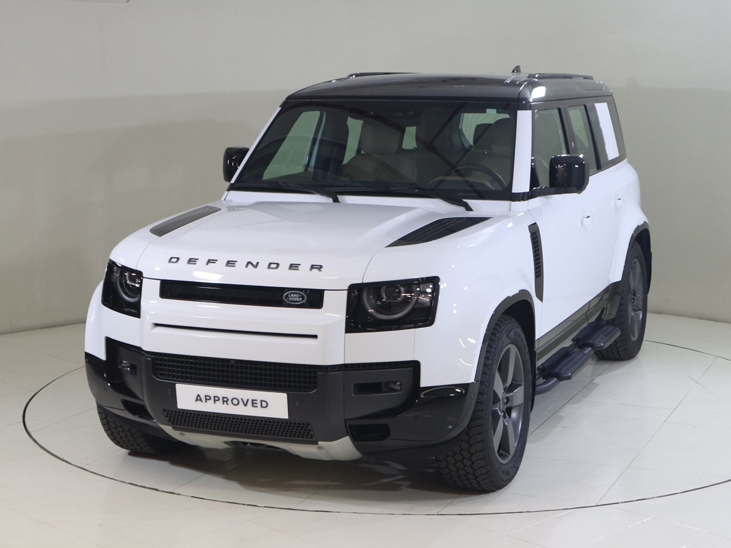 Land Rover Defender 110 X-dynamic Se 2026 in Uae