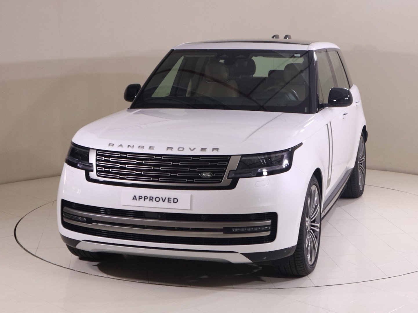 Land Rover Range Rover Hse 2024 in Uae